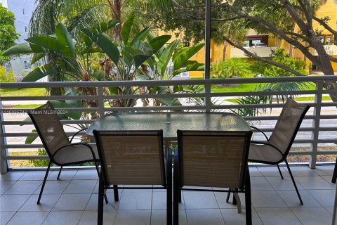 Condo in Sunny Isles Beach, Florida, 2 bedrooms  № 1230801 - photo 21