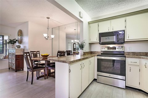 Copropriété à vendre à Greenacres, Floride: 2 chambres, 86.86 m2 № 1230762 - photo 11