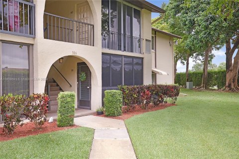 Copropriété à vendre à Greenacres, Floride: 2 chambres, 86.86 m2 № 1230762 - photo 4