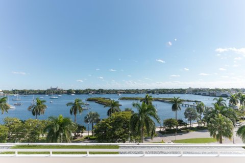 Condominio en venta en West Palm Beach, Florida, 4 dormitorios, 373.28 m2 № 170012 - foto 16