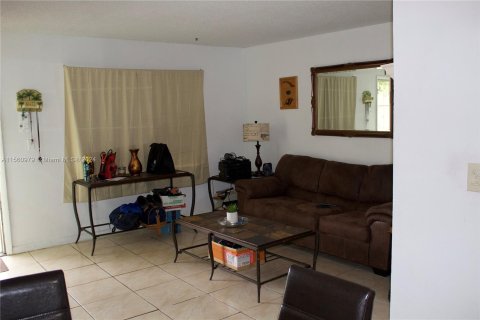 Condominio en venta en Miami Gardens, Florida, 1 dormitorio, 61.32 m2 № 1095018 - foto 5