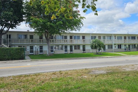 Condominio en venta en Miami Gardens, Florida, 1 dormitorio, 61.32 m2 № 1095018 - foto 3