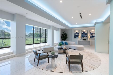 Condo in Aventura, Florida, 1 bedroom  № 1236352 - photo 3