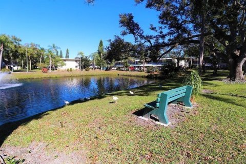 Condo in Kenneth City, Florida, 1 bedroom  № 1266332 - photo 13