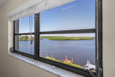 Copropriété à vendre à Port Richey, Floride: 2 chambres, 95.22 m2 № 1266333 - photo 29