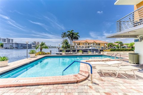 Condo in Fort Lauderdale, Florida, 1 bedroom  № 1005433 - photo 8