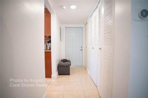 Condominio en venta en Tamarac, Florida, 2 dormitorios, 111.48 m2 № 1005018 - foto 29