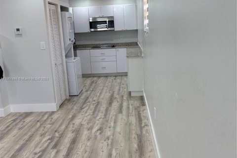 Appartement à louer à Miami, Floride: 2 chambres, 127.46 m2 № 1370404 - photo 7