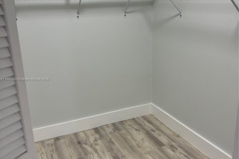 Apartment in Miami, Florida 2 bedrooms, 127.46 sq.m. № 1370404 - photo 10