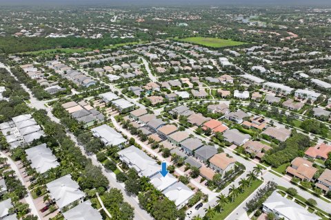 Villa ou maison à vendre à Jupiter, Floride: 4 chambres, 256.87 m2 № 636802 - photo 14