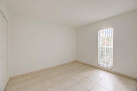 Condo in Oakland Park, Florida, 3 bedrooms  № 977019 - photo 4