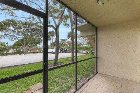 Condo in Oakland Park, Florida, 3 bedrooms  № 977019 - photo 3