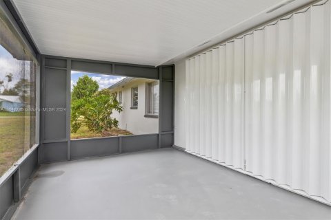 Villa ou maison à vendre à Punta Gorda, Floride: 3 chambres, 111.3 m2 № 1321742 - photo 29