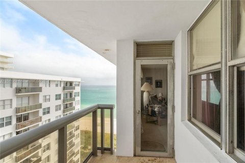 Copropriété à vendre à Miami Beach, Floride: 1 chambre, 98.76 m2 № 1321697 - photo 20