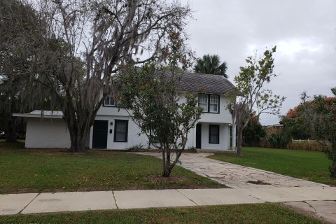 Duplex à vendre à Crescent City, Floride: 4 chambres, 177.81 m2 № 841091 - photo 1