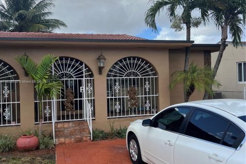 Casa en venta en Hialeah, Florida, 3 dormitorios, 110.09 m2 № 1295132 - foto 21