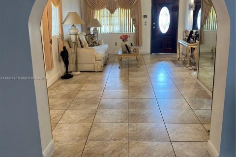 Villa ou maison à vendre à Hialeah, Floride: 3 chambres, 110.09 m2 № 1295132 - photo 9