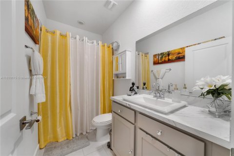 Townhouse in Florida City, Florida 3 bedrooms, 118.17 sq.m. № 1294679 - photo 21