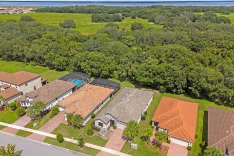 Villa ou maison à vendre à Kissimmee, Floride: 4 chambres, 224.82 m2 № 1342591 - photo 5