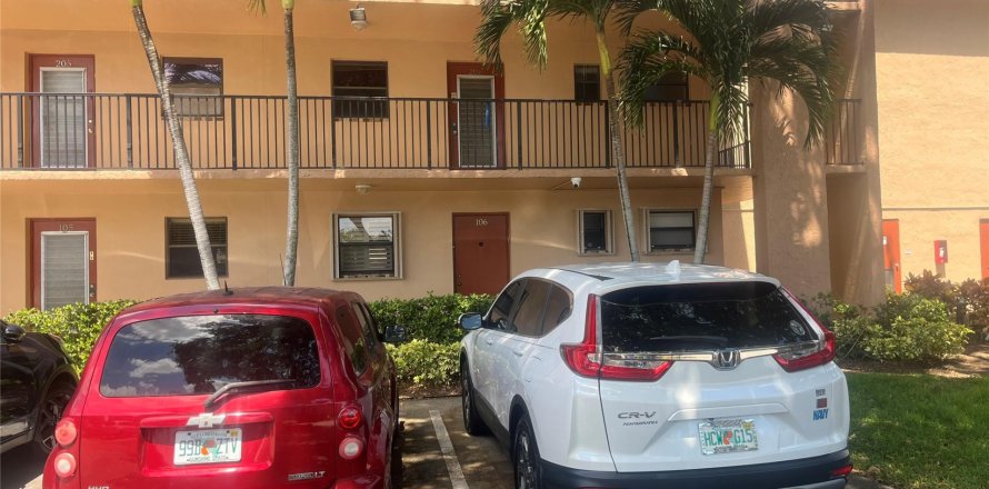 Condominio en Sunrise, Florida, 1 dormitorio  № 1142340