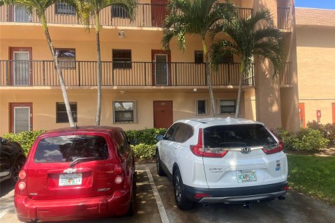 Condo in Sunrise, Florida, 1 bedroom  № 1142340 - photo 5