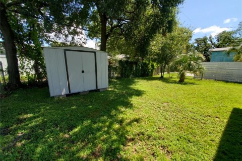 House in Tampa, Florida 3 bedrooms, 113.9 sq.m. № 1390333 - photo 8