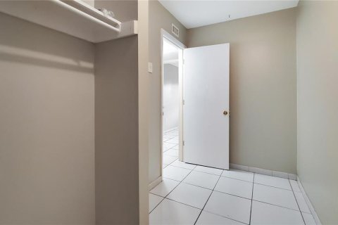 Condominio en venta en Orlando, Florida, 1 dormitorio, 72.19 m2 № 1390331 - foto 14