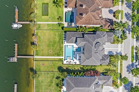 Casa en venta en North Palm Beach, Florida, 7 dormitorios, 736.06 m2 № 1120151 - foto 11