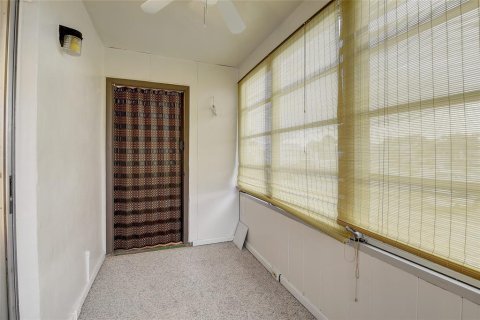 Condo in Delray Beach, Florida, 1 bedroom  № 678612 - photo 6