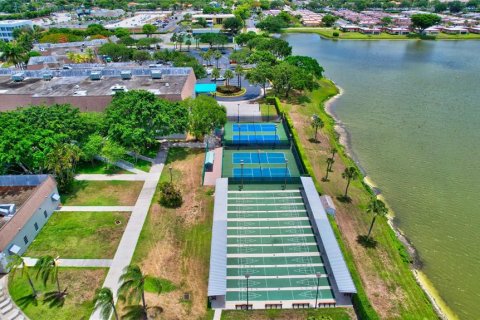 Condo in Delray Beach, Florida, 1 bedroom  № 678612 - photo 23