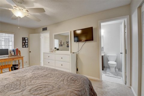 Condo in Delray Beach, Florida, 1 bedroom  № 678612 - photo 10