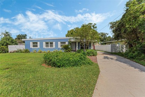 Villa ou maison à vendre à Orlando, Floride: 2 chambres, 134.43 m2 № 1389200 - photo 1