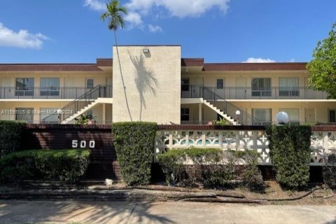 Apartamento en alquiler en Hollywood, Florida, 1 dormitorio № 1180004 - foto 10