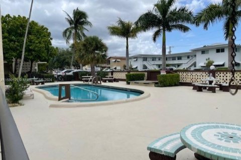 Apartment in Hollywood, Florida 1 bedroom № 1180004 - photo 11