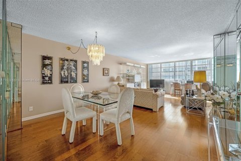 Copropriété à vendre à Hollywood, Floride: 1 chambre, 80.82 m2 № 1003714 - photo 20