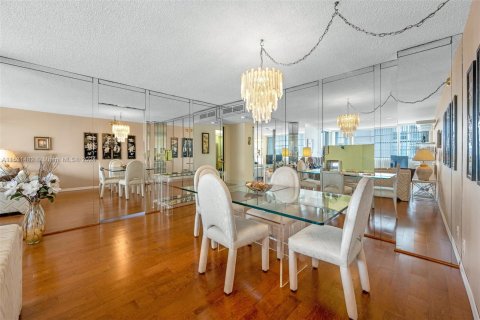 Copropriété à vendre à Hollywood, Floride: 1 chambre, 80.82 m2 № 1003714 - photo 22