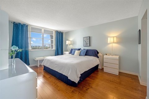 Copropriété à vendre à Hollywood, Floride: 1 chambre, 80.82 m2 № 1003714 - photo 27