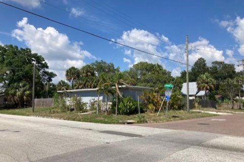 Immobilier commercial à vendre à Tampa, Floride: 916.95 m2 № 518857 - photo 2