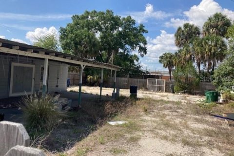 Commercial property in Tampa, Florida 916.95 sq.m. № 518857 - photo 3