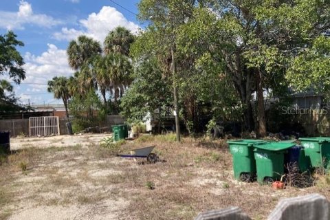 Commercial property in Tampa, Florida 916.95 sq.m. № 518857 - photo 4