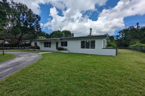 Casa en venta en Pinecrest, Florida, 3 dormitorios, 167.22 m2 № 808831 - foto 2