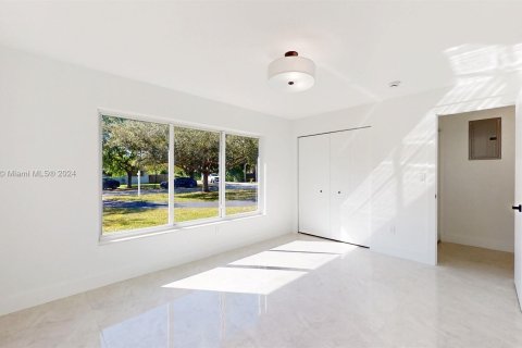 Casa en venta en Pinecrest, Florida, 3 dormitorios, 167.22 m2 № 808831 - foto 14