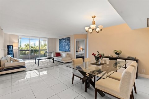 Copropriété à vendre à Aventura, Floride: 2 chambres, 126.81 m2 № 1401338 - photo 5