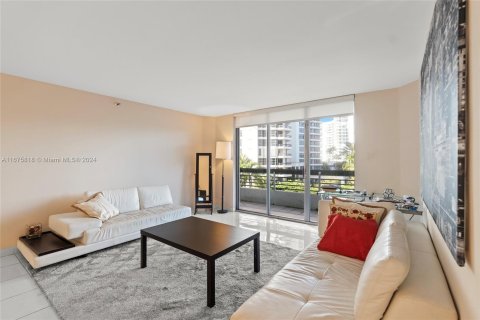 Condo in Aventura, Florida, 2 bedrooms  № 1401338 - photo 3