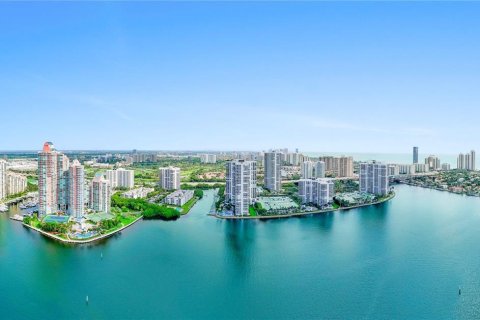 Condominio en venta en Aventura, Florida, 2 dormitorios, 126.81 m2 № 1401338 - foto 24