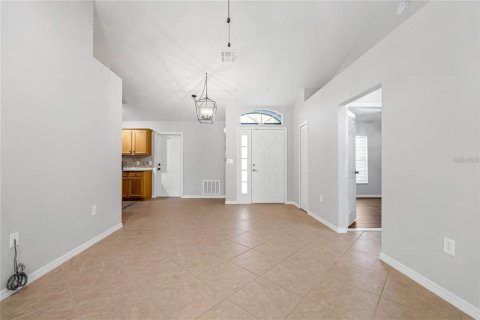 Casa en alquiler en Saint Cloud, Florida, 3 dormitorios, 96.8 m2 № 1371452 - foto 9