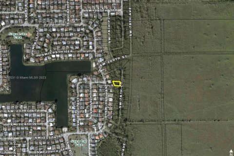 Купить земельный участок в Катлер-Бей, Флорида № 716355 - фото 2