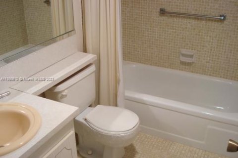 Condo in Boca Raton, Florida, 1 bedroom  № 507564 - photo 5