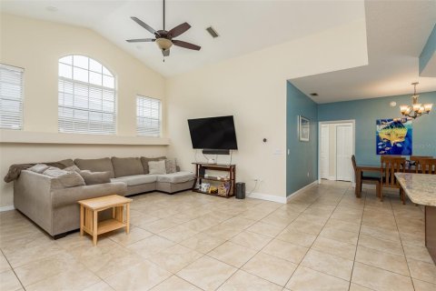 Villa ou maison à vendre à New Port Richey, Floride: 4 chambres, 201.69 m2 № 1370012 - photo 8