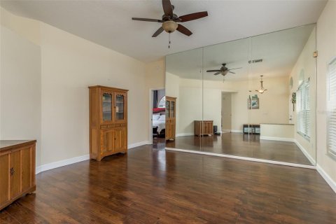 Casa en venta en New Port Richey, Florida, 4 dormitorios, 201.69 m2 № 1370012 - foto 26